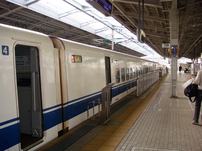 在日本，怎么辦手機卡？